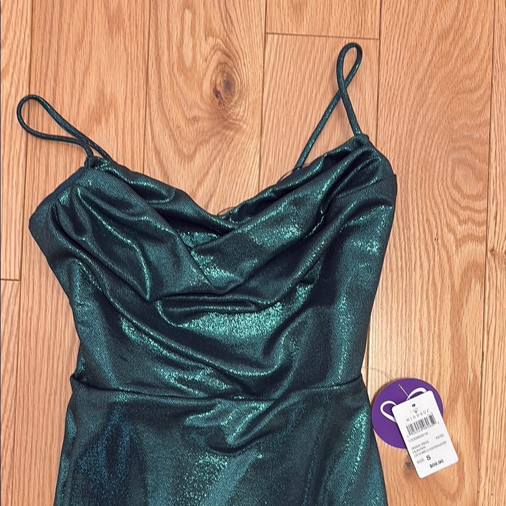 Elegant NWT Green Evening Dress - Picture 3 of 8